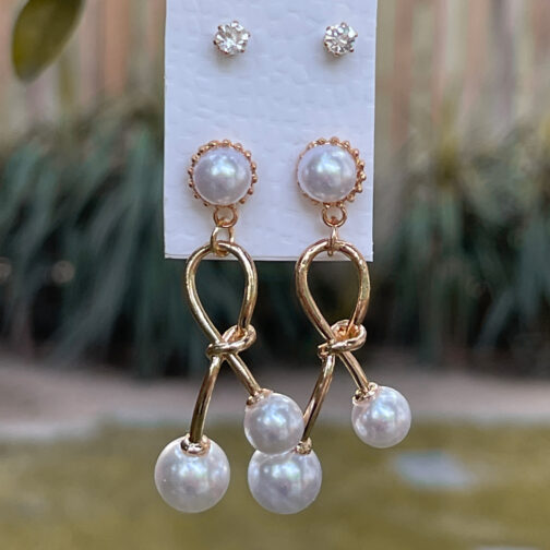 Pearls With Studs